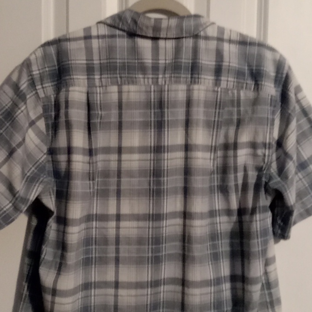 Classic Gray Plaid Button-Down Shirt - Picture 5 of 6